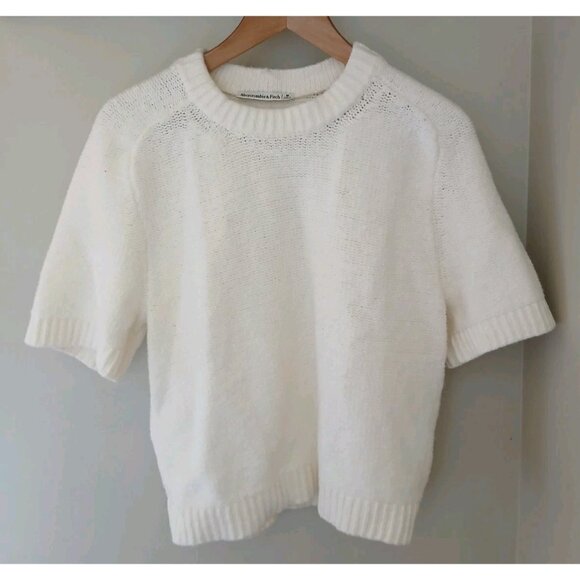 Abercrombie & Fitch Textured Knit Short Sleeve Sweater Size Medium Cream Classic - Picture 1 of 9
